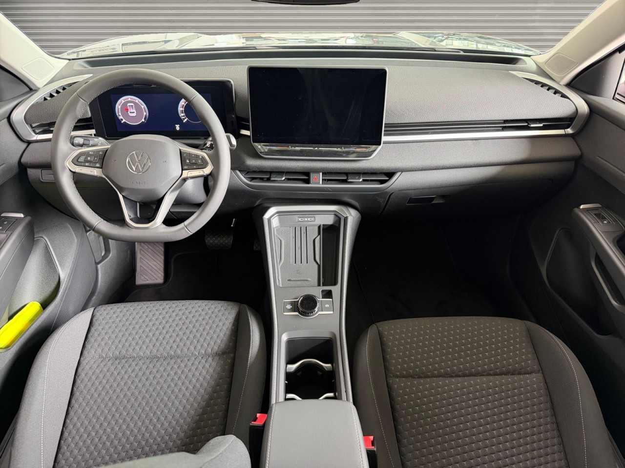 Bild 3 - T-Roc Life 1.5 l eTSI 110 kW 7-Gang-DSG Klima