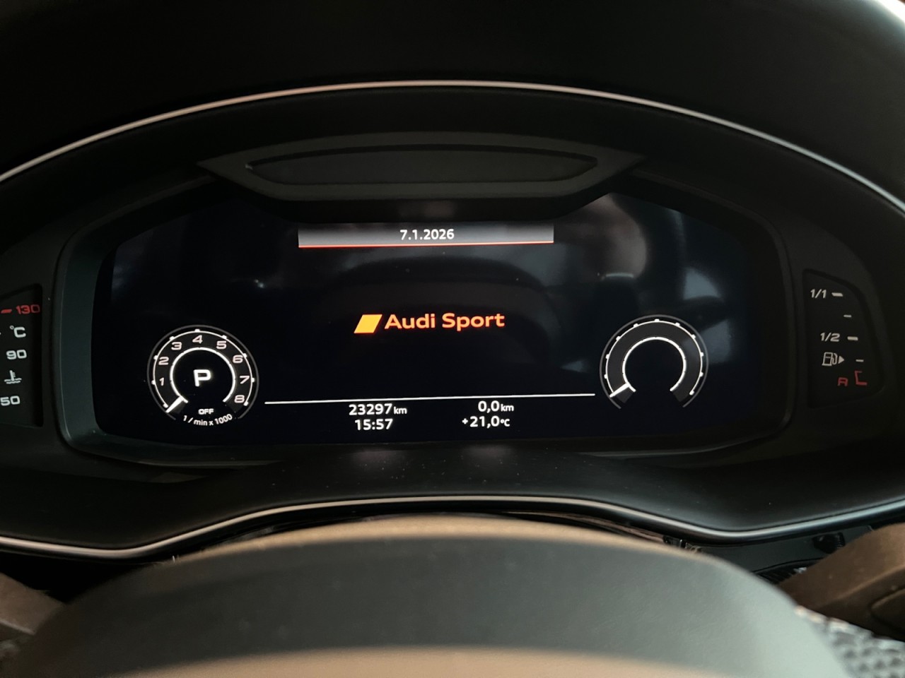 Bild 7 - RSQ8 4.0 TFSI quattro Klima Navi Leder