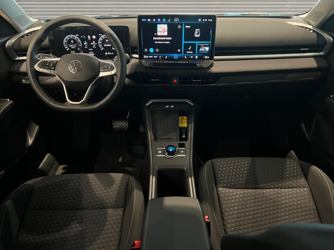 Bild 4 - T-Roc Life 1.5 l eTSI OPF DSG Klima