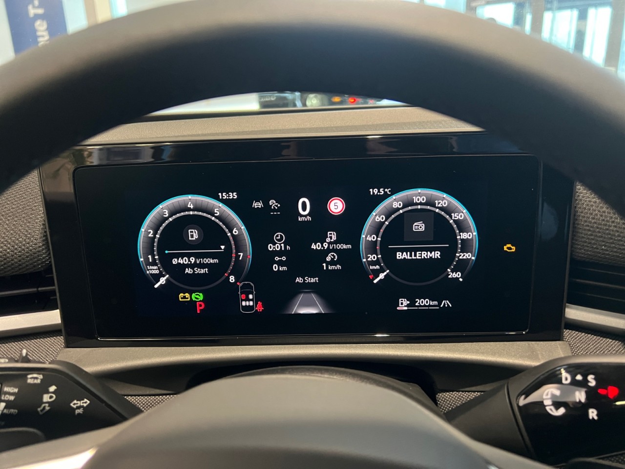 Bild 6 - T-Roc Life 1.5 l eTSI OPF DSG Klima