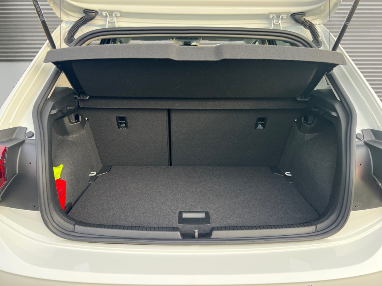 Bild 11 - Polo 1.0 TSI Move Klima Navi Rückfahrkamera