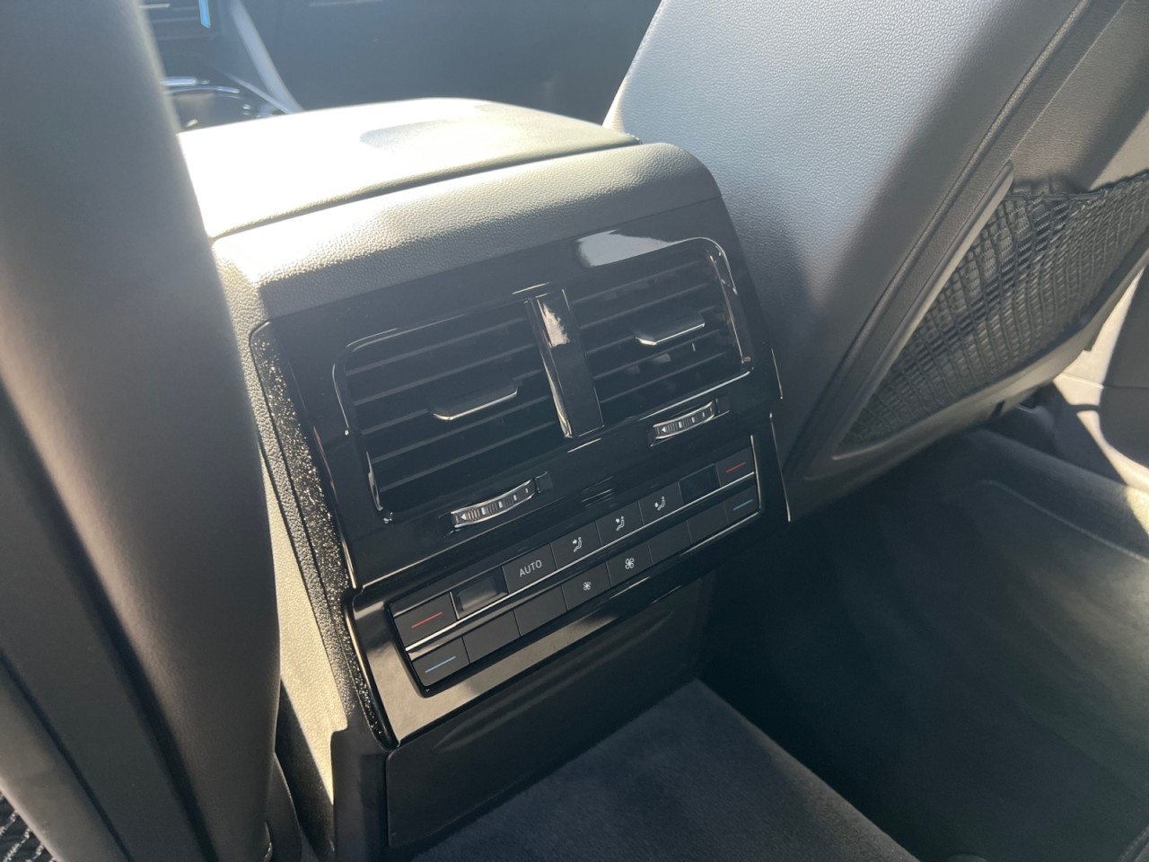 Bild 15 - Touareg 3.0 V6 TDI R-Line 4Motion Klima Navi