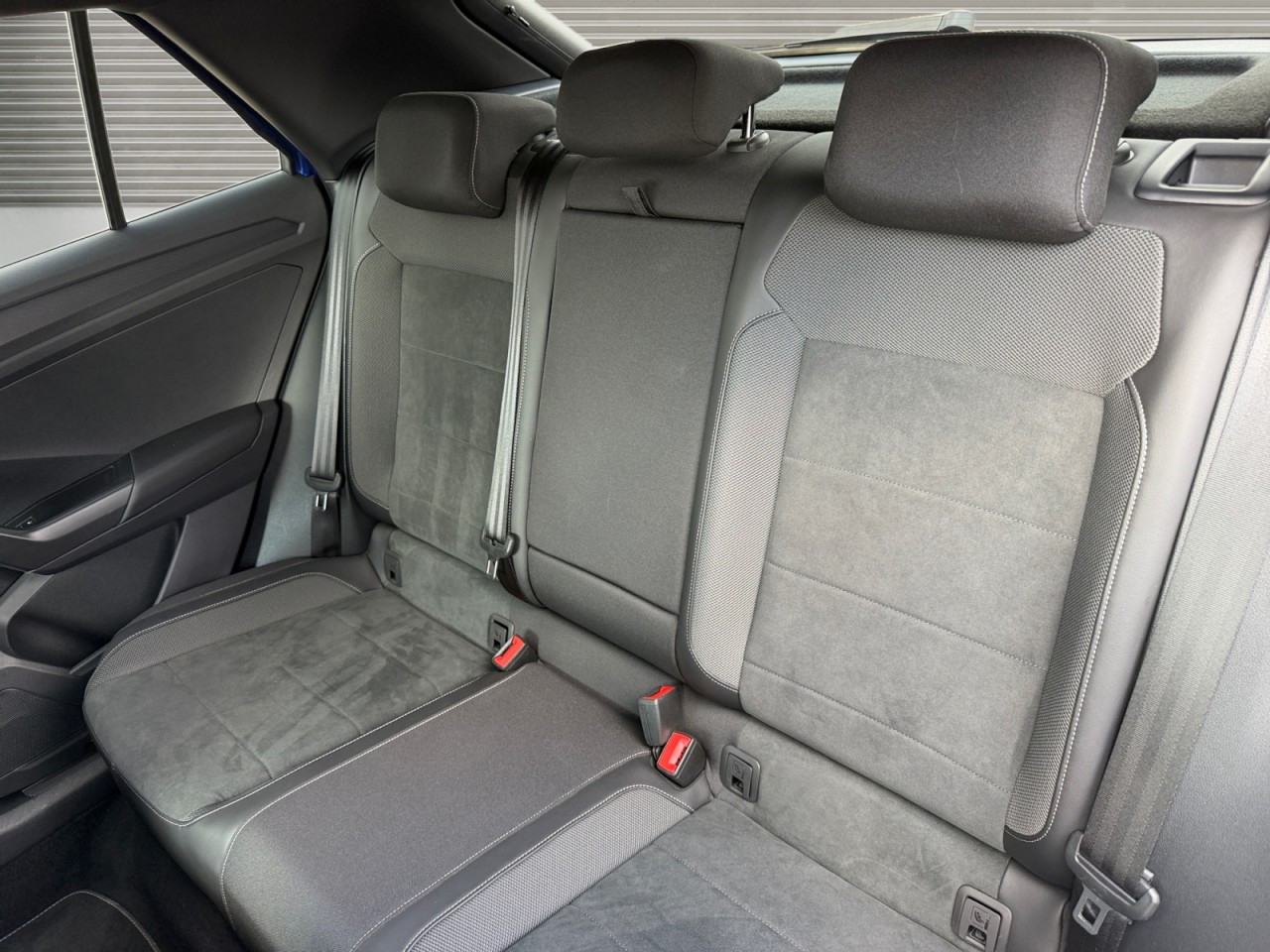 Bild 8 - T-Roc 1.5 TSI R-Line NAV Klima Navi