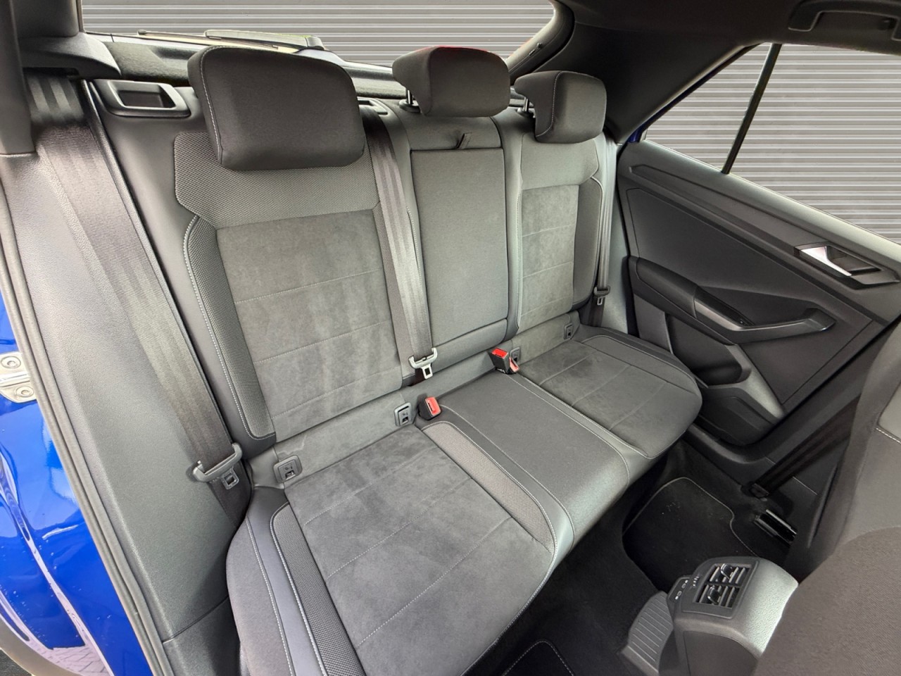 Bild 10 - T-Roc 1.5 TSI R-Line NAV Klima Navi