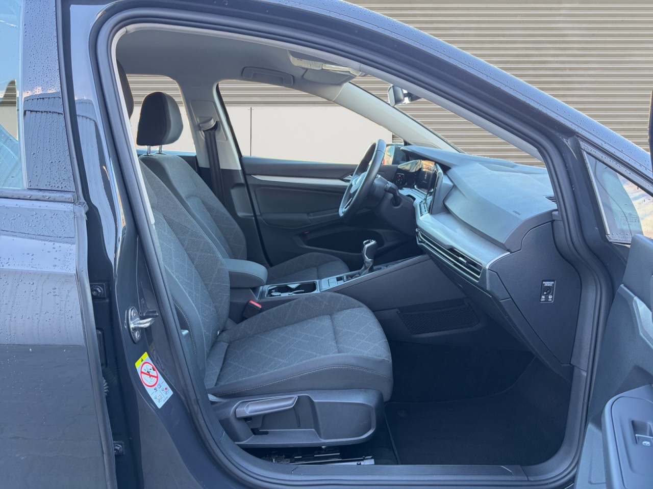 Bild 9 - Golf VIII 2.0 TDI Life Klima Navi Einparkhilfe