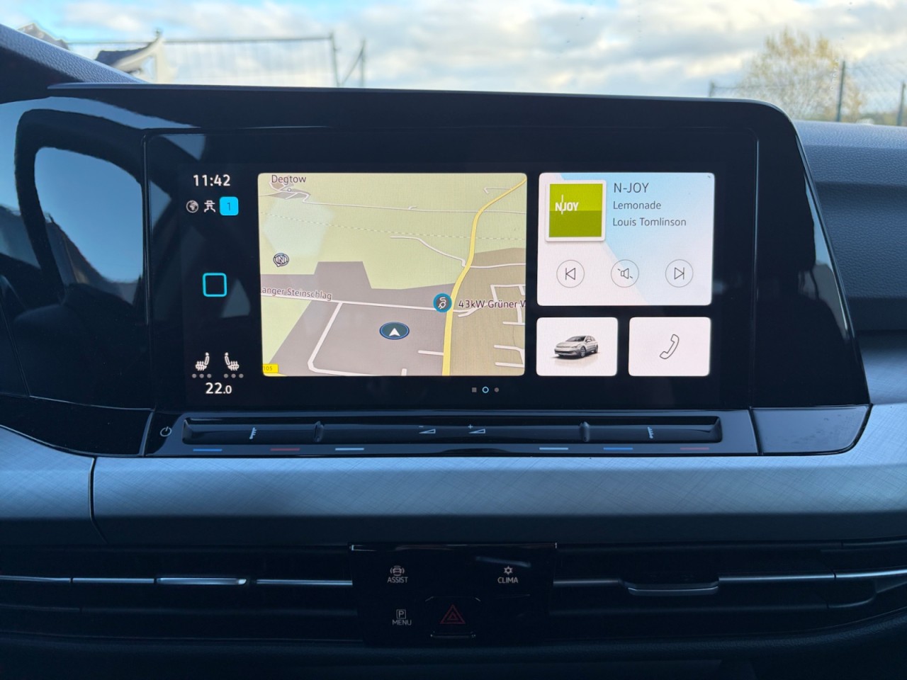 Bild 13 - Golf VIII 2.0 TDI Life Klima Navi Einparkhilfe