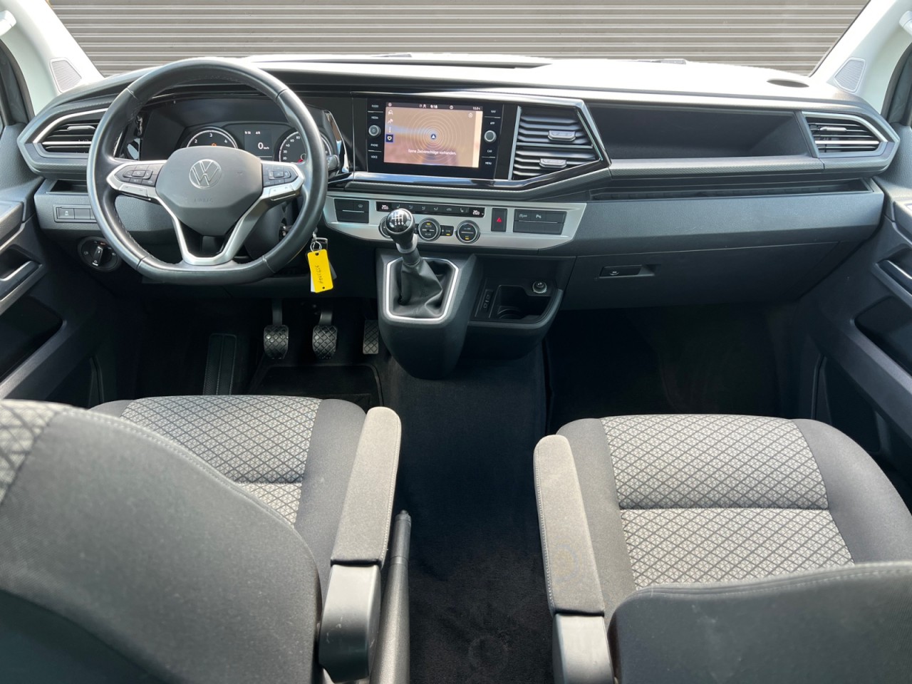 Bild 4 - T6.1 Multivan 2.0 TDI Trendline AHV RFK NAVI LED