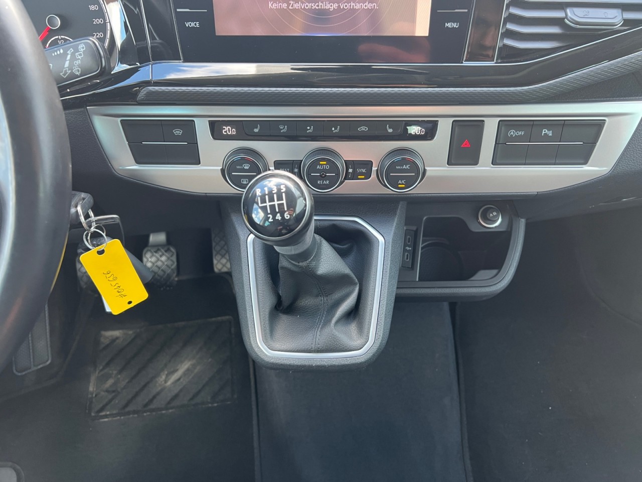 Bild 7 - T6.1 Multivan 2.0 TDI Trendline AHV RFK NAVI LED