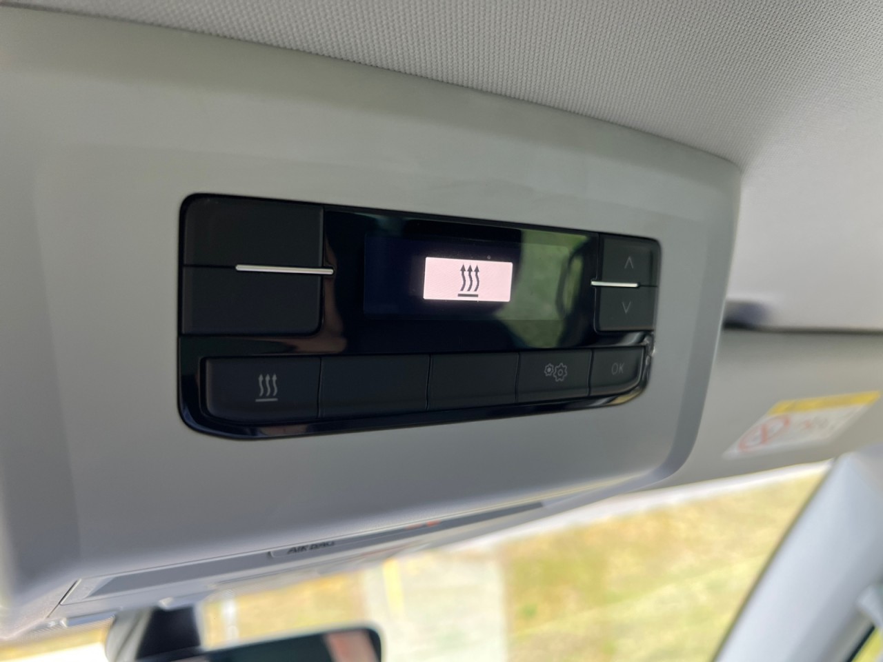 Bild 13 - T6.1 Multivan 2.0 TDI Trendline AHV RFK NAVI LED