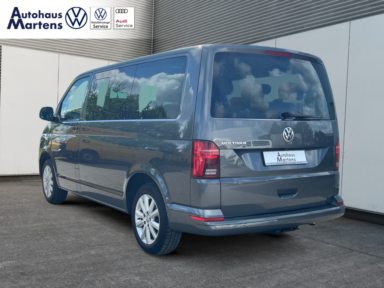 Bild 16 - T6.1 Multivan 2.0 TDI Trendline AHV RFK NAVI LED