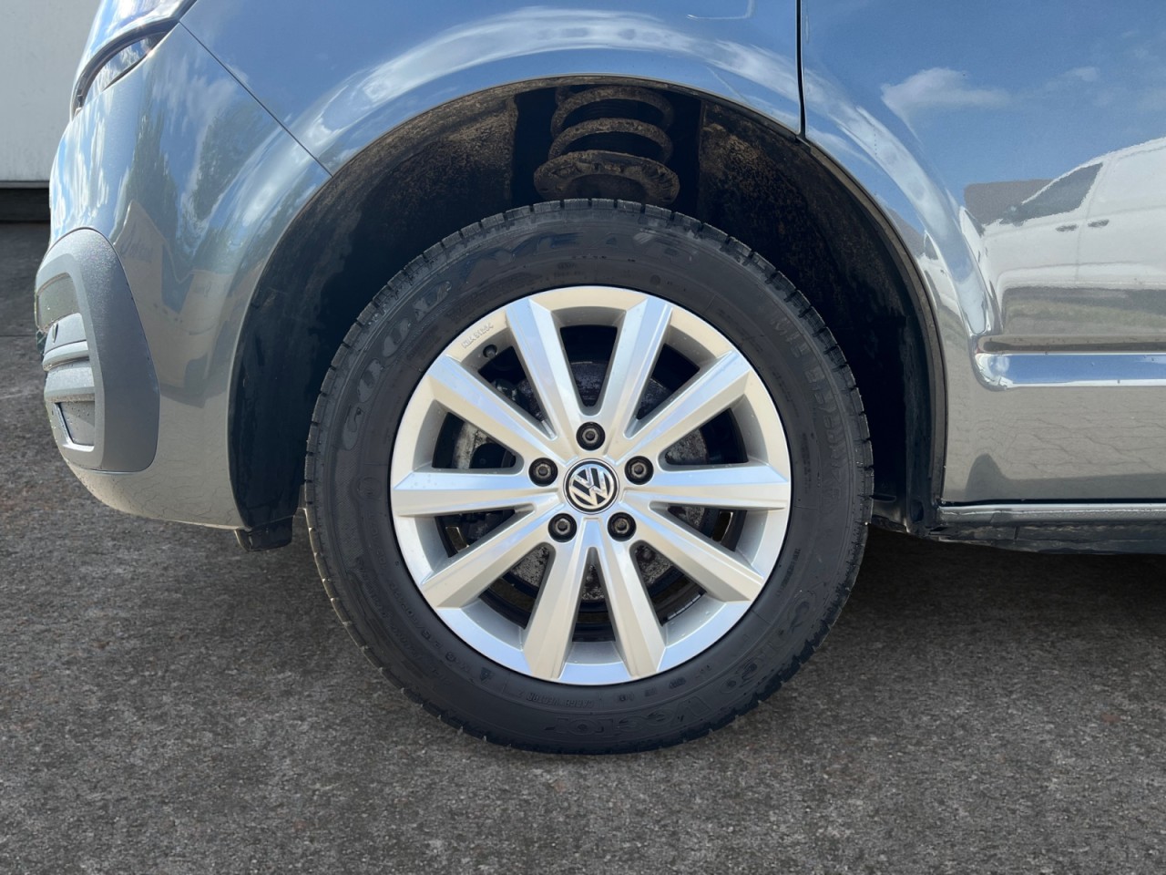 Bild 22 - T6.1 Multivan 2.0 TDI Trendline AHV RFK NAVI LED