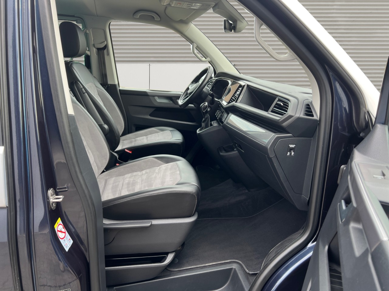 Bild 9 - Multivan T6.1 2.0 TDI Generation Six 4MOTION