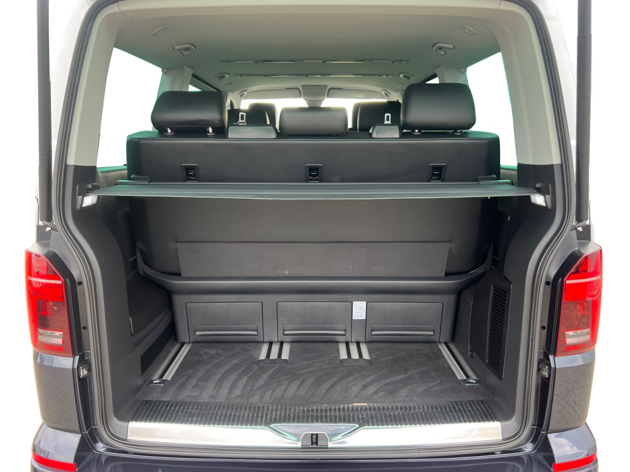 Bild 11 - Multivan T6.1 2.0 TDI Generation Six 4MOTION