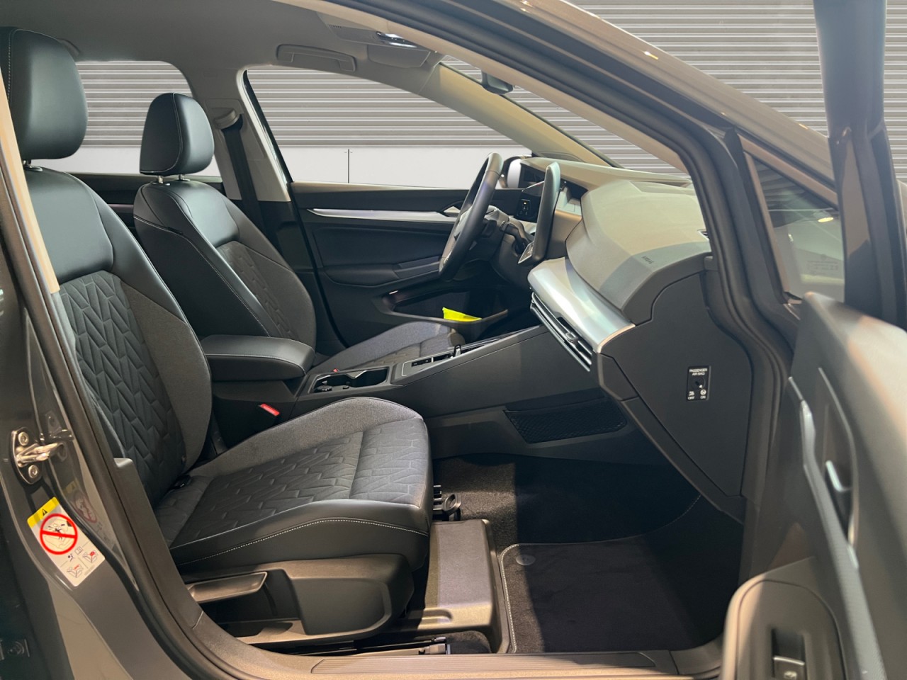 Bild 9 - Golf Energy 1,5 l eTSI OPF DSG Klima Navi