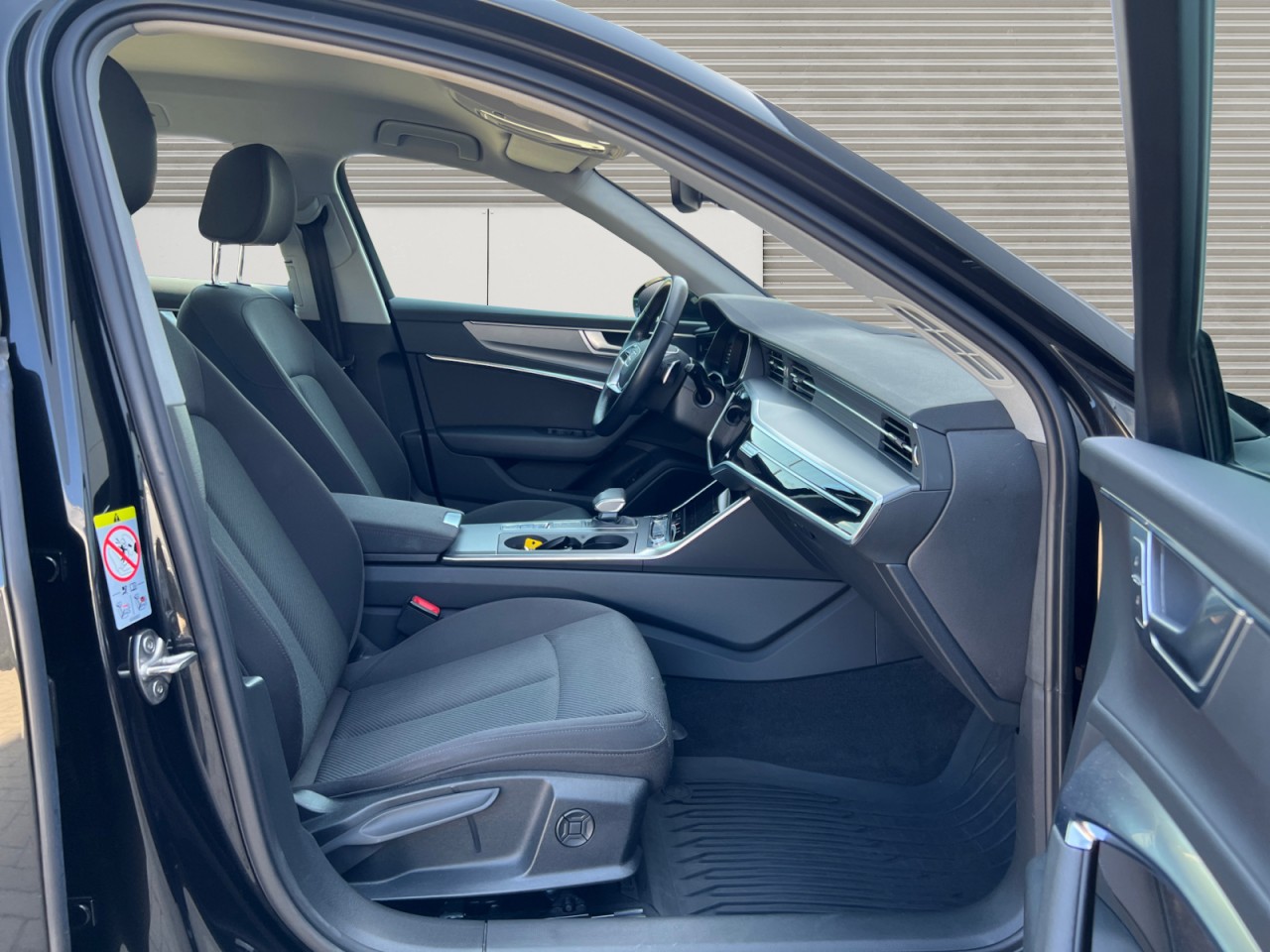 Bild 8 - A6 Avant 45 3.0 TDI quattro basis Klima Navi