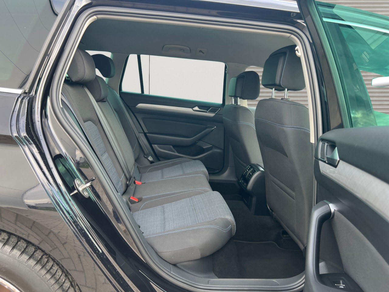 Bild 10 - Passat Variant 1.4 TSI Hybrid GTE AHK Navi ACC