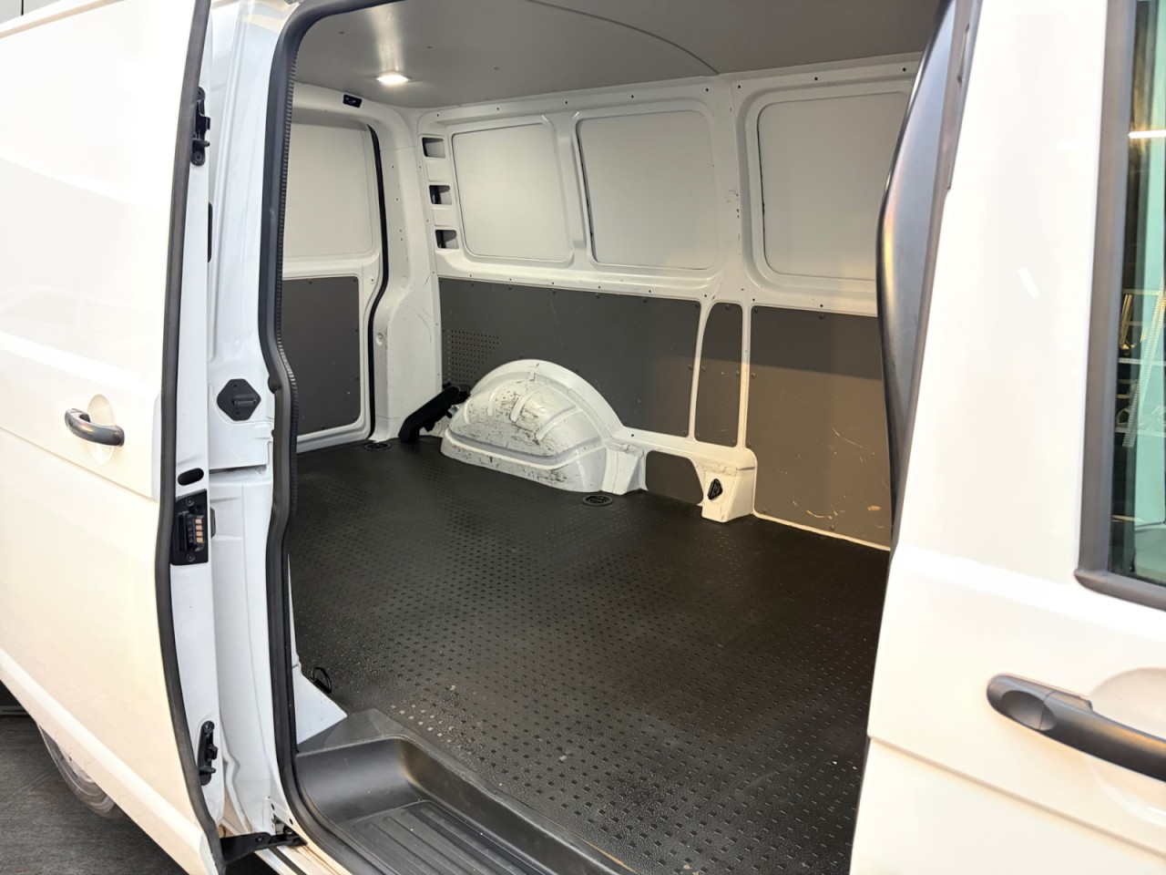 Bild 10 - T6.1 2.0 TDI Kasten EcoProfi L2H1 (EURO 6d)