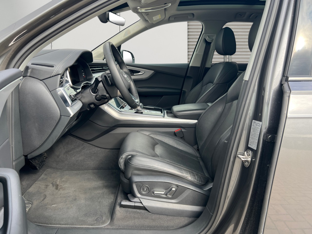 Bild 2 - Q7 50 3.0 TDI quattro basis Klima Navi Leder