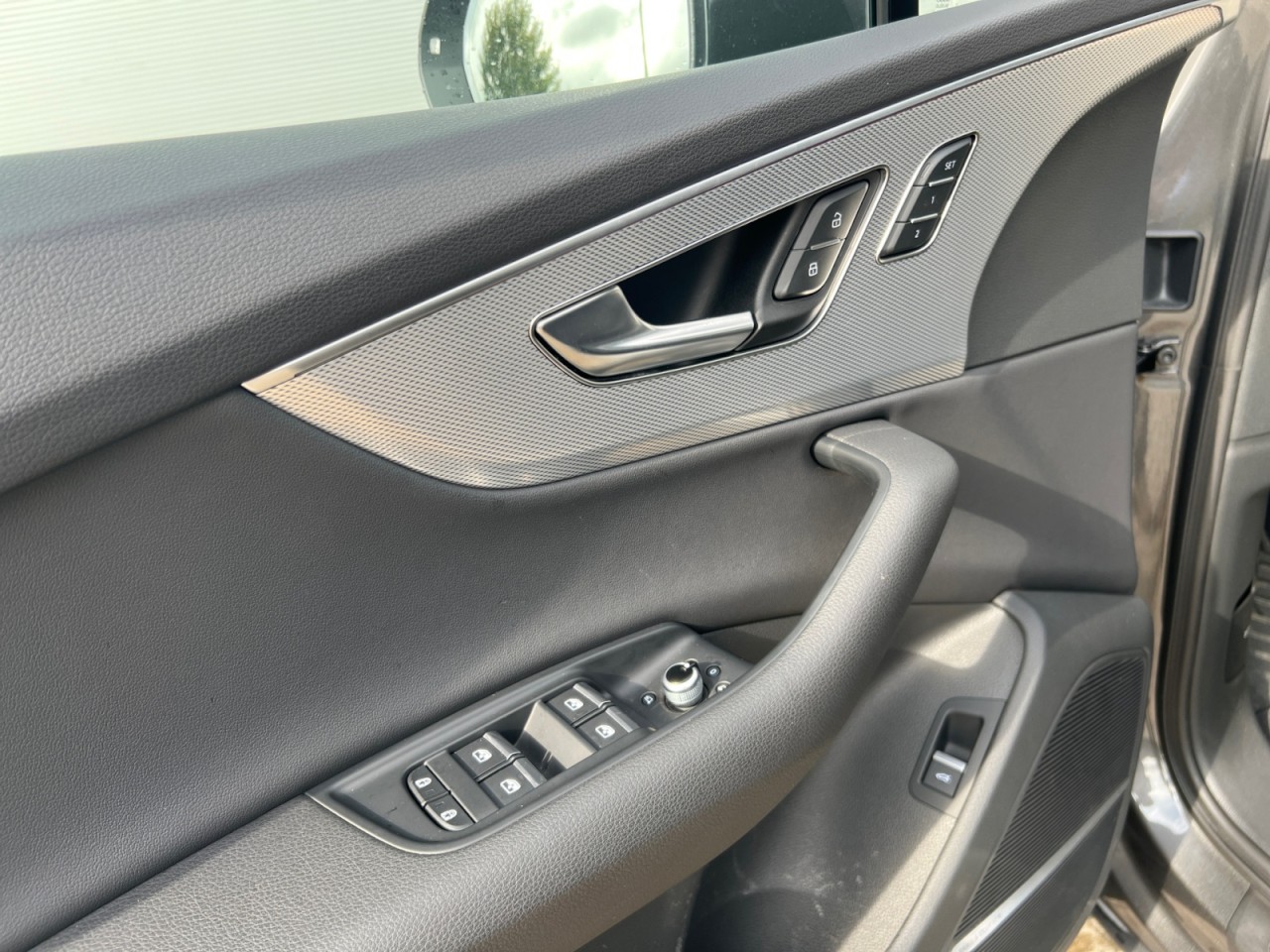 Bild 3 - Q7 50 3.0 TDI quattro basis Klima Navi Leder