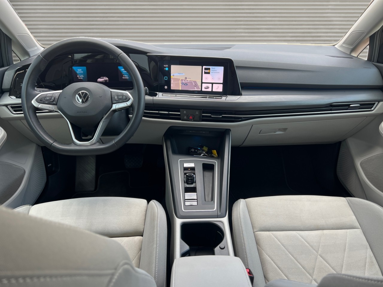 Bild 4 - Golf VIII Variant 2.0 TDI Style Matrix HUD AHK