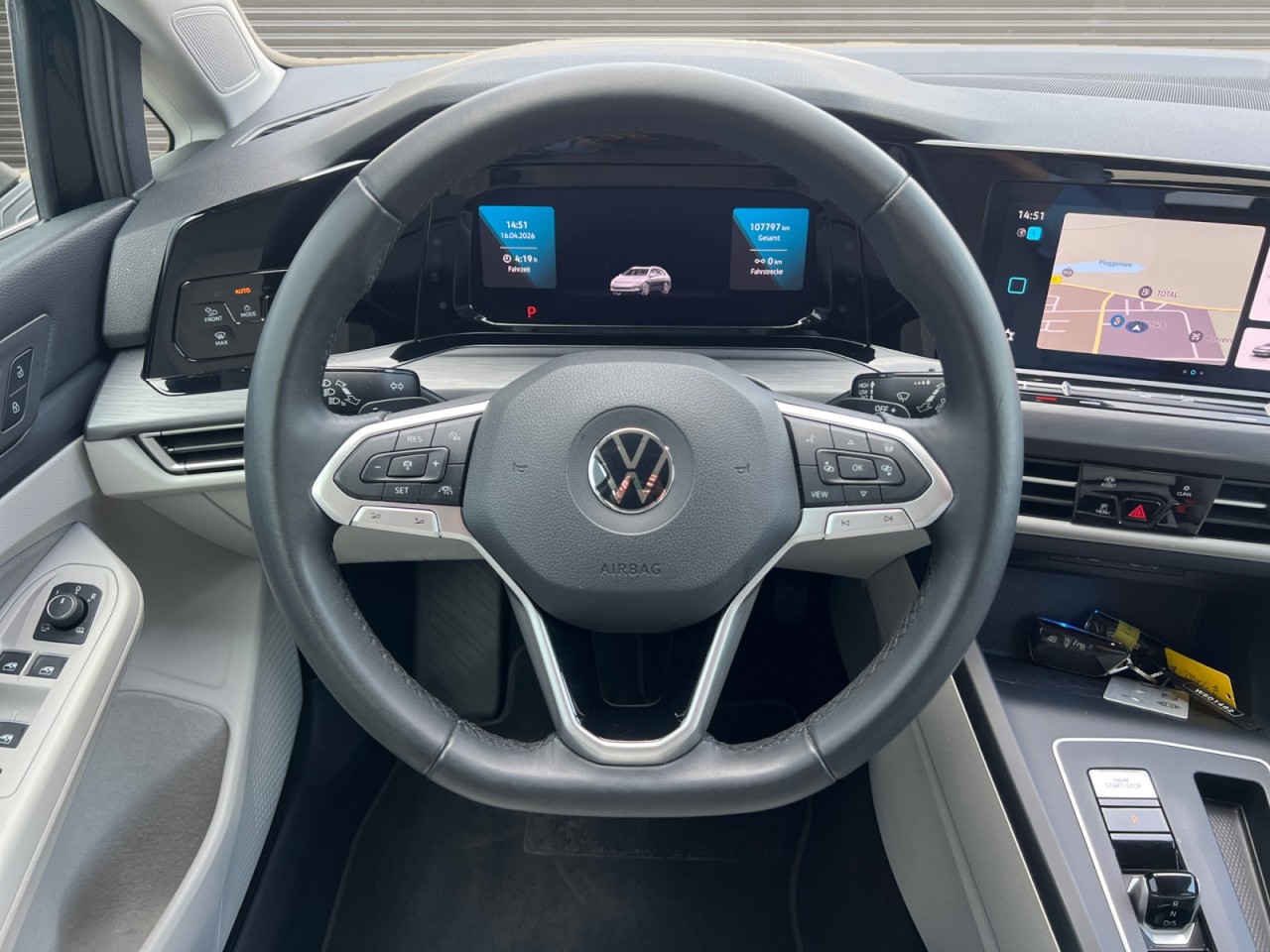 Bild 5 - Golf VIII Variant 2.0 TDI Style Matrix HUD AHK