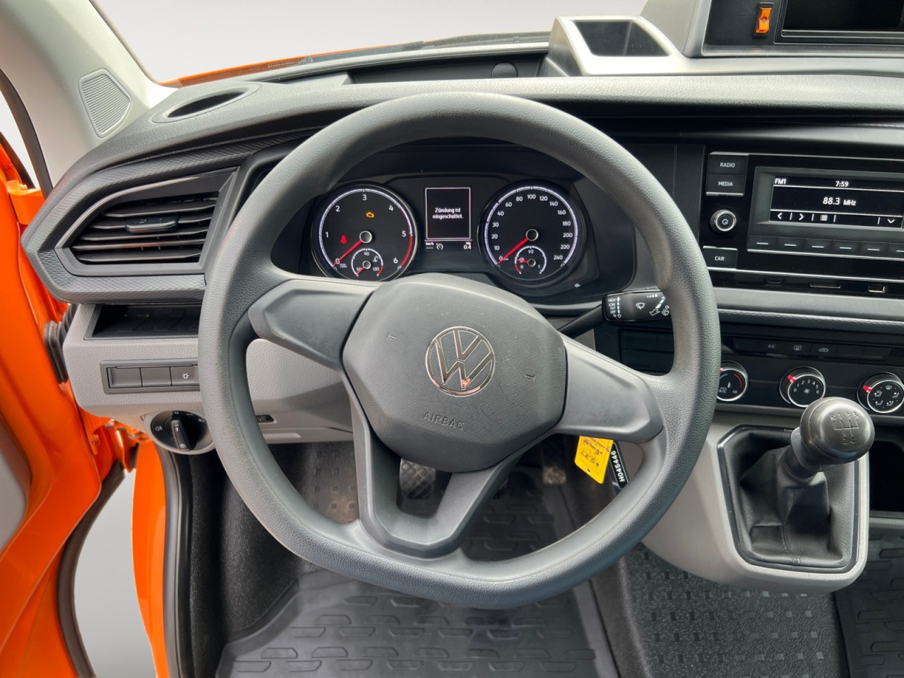 Bild 4 - T6.1 Transporter Kasten 2.0 TDI Hoch lang L2H3