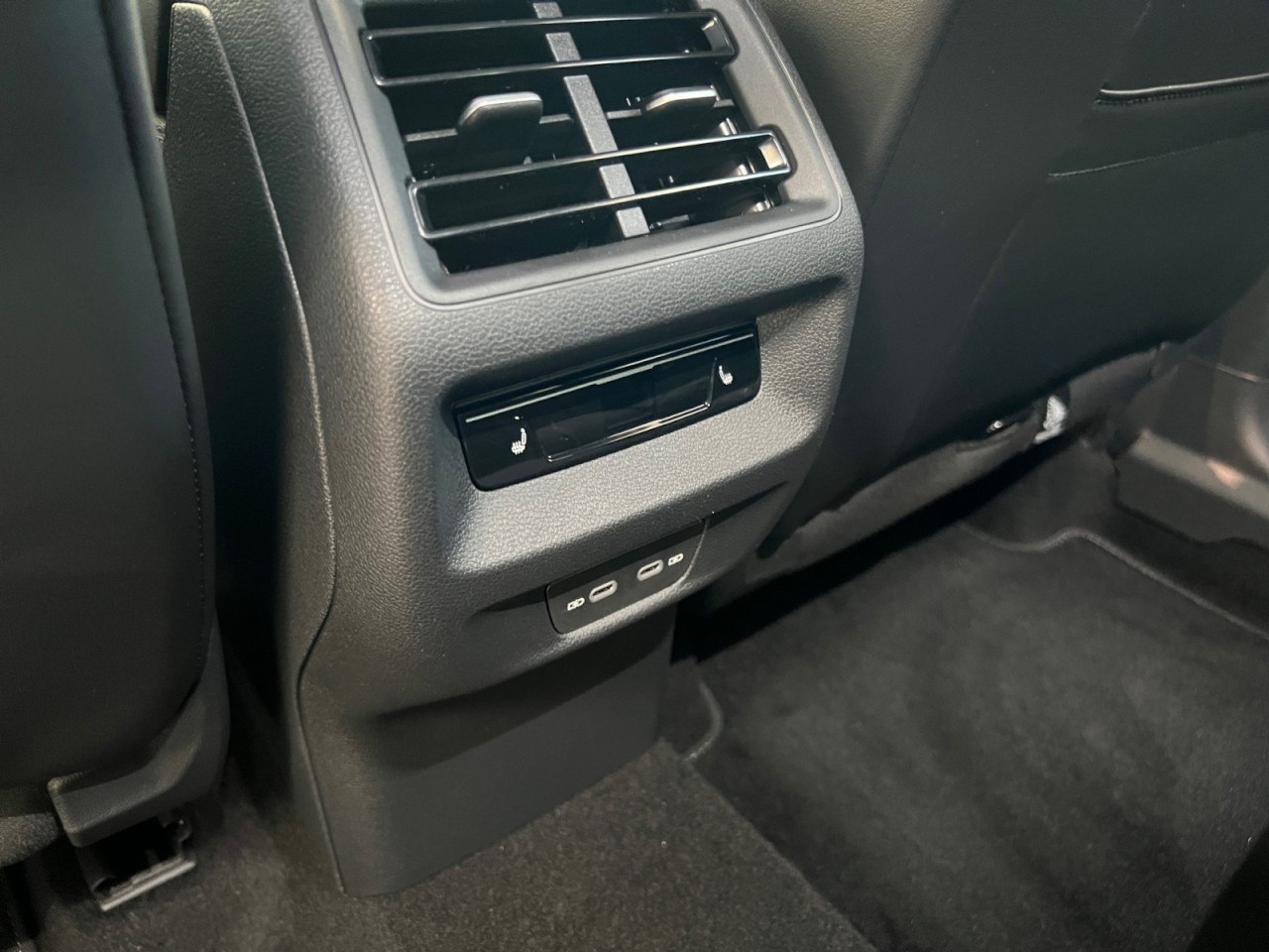 Bild 15 - Tayron R-Line 2,0l TDI 4MOTION 193 PS 7-Gang-DSG