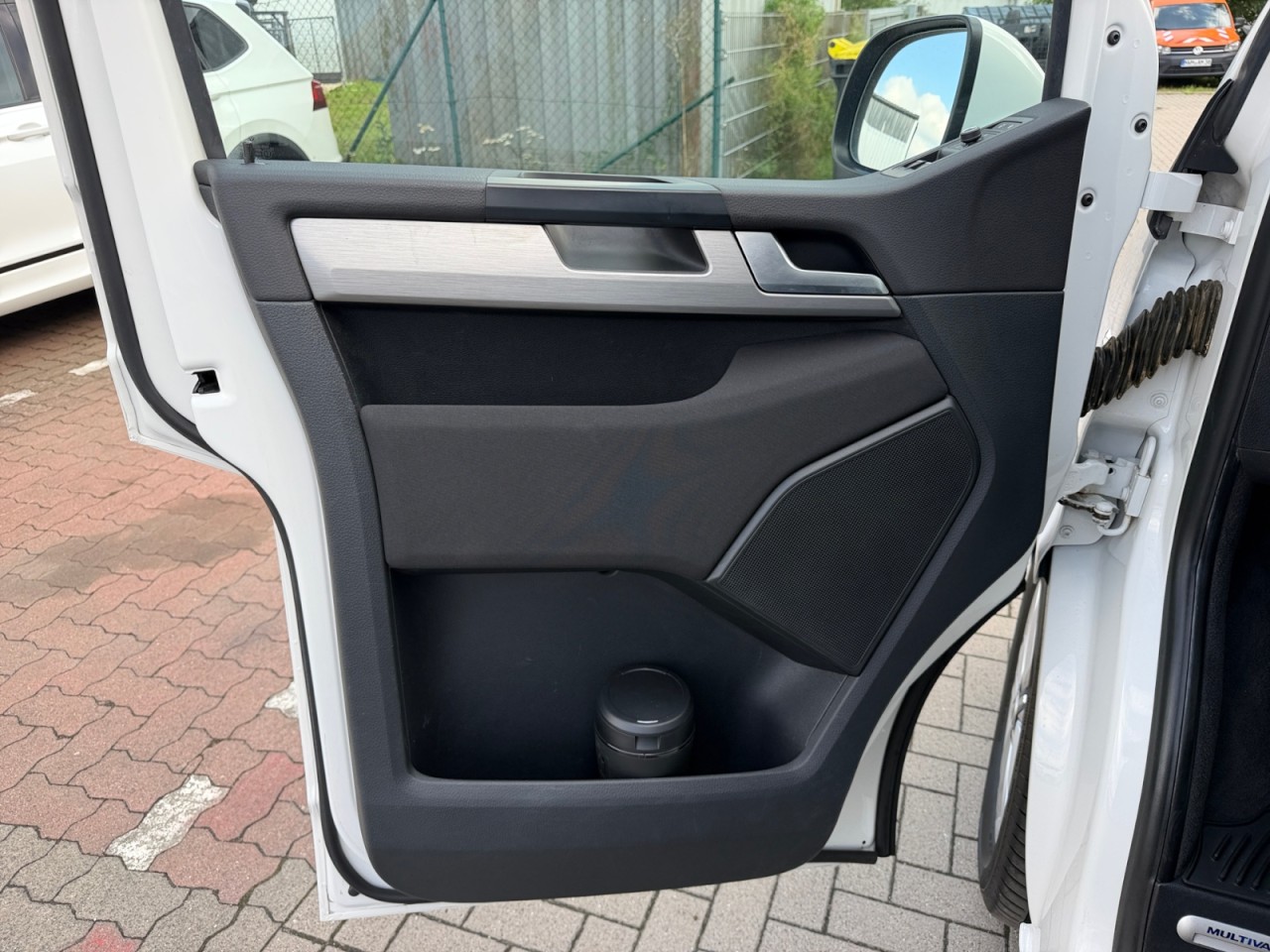 Bild 3 - T6 2.0 TDI Multivan Comfortline Klima Navi