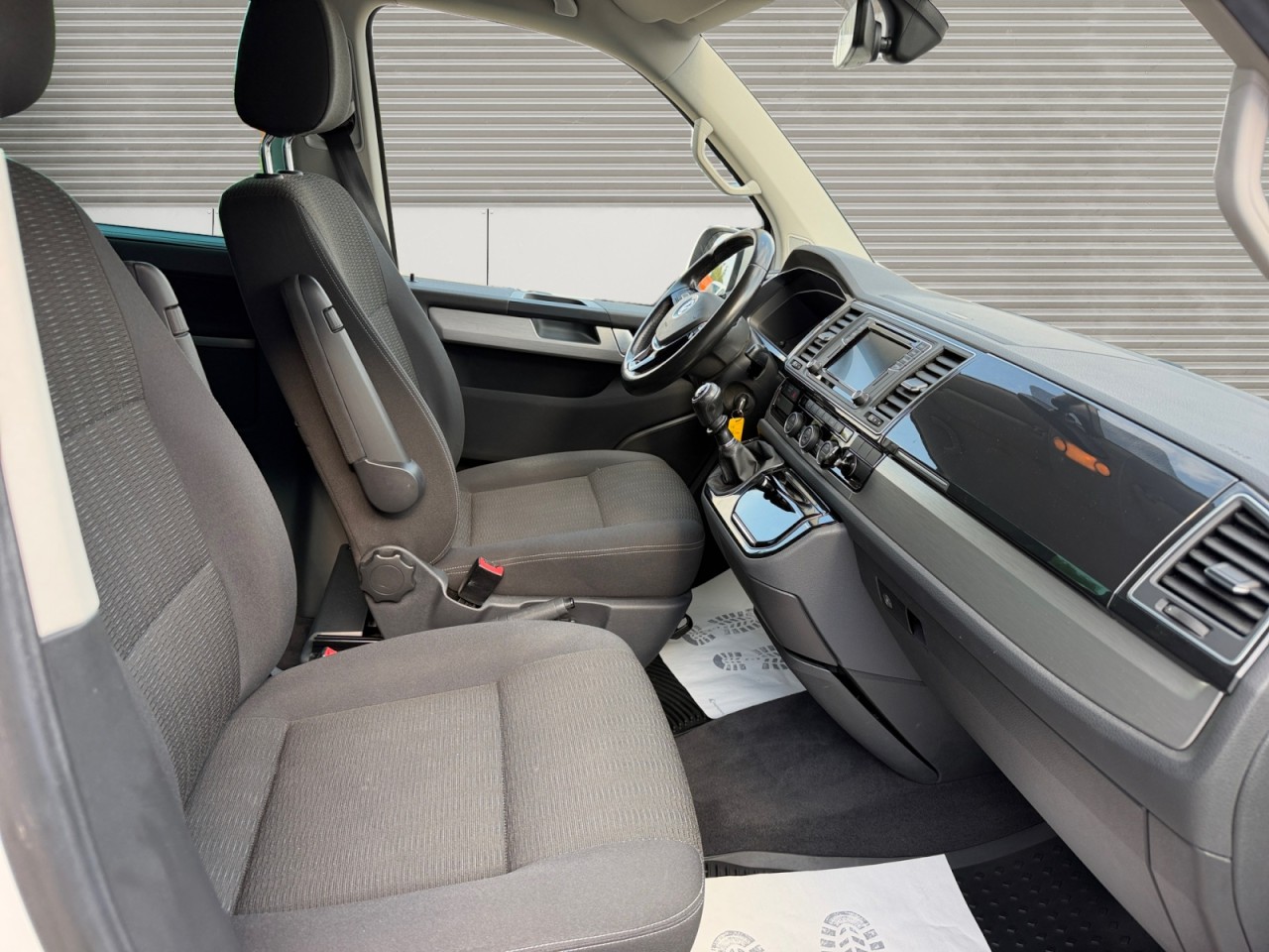 Bild 9 - T6 2.0 TDI Multivan Comfortline Klima Navi