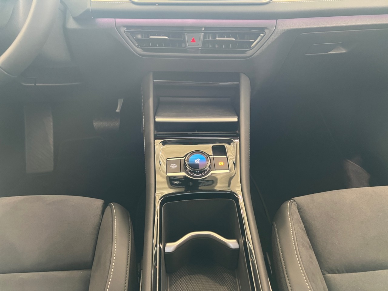 Bild 7 - Tayron Elegance 2,0 l TDI 4M 193 PS 7-Gang-DSG