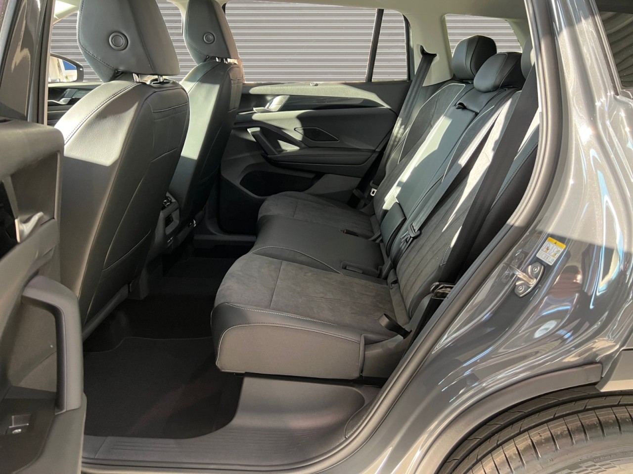 Bild 8 - Tayron Elegance 2,0 l TDI 4M 193 PS 7-Gang-DSG