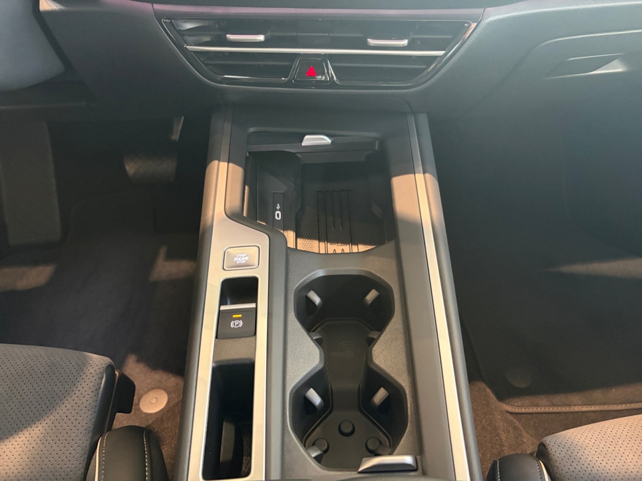 Bild 7 - Passat Business 2,0 l TDI SCR 150 PS 7-Gang-DSG