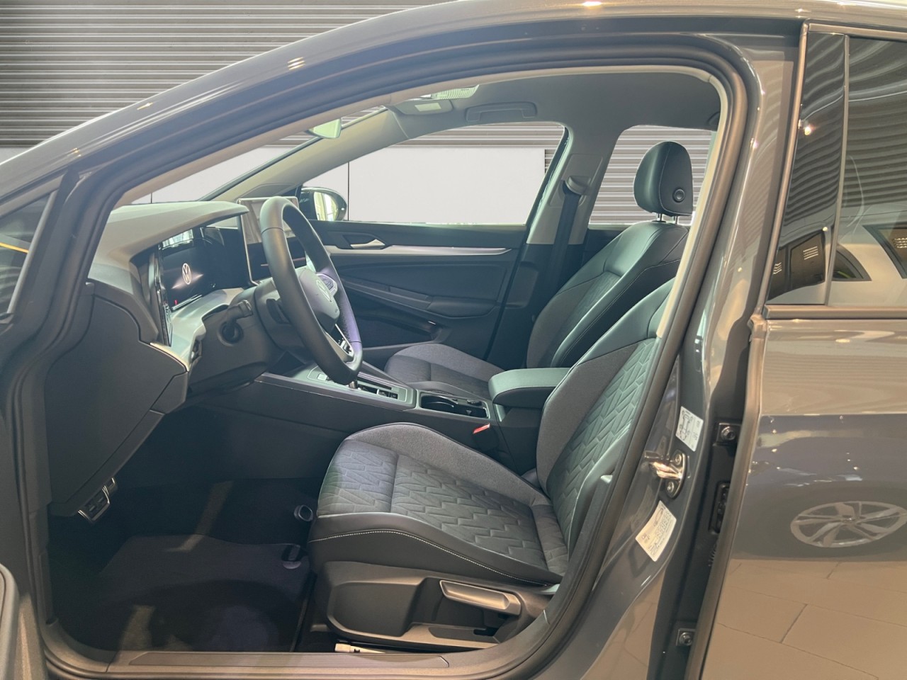 Bild 2 - Golf Life 1,5 l eTSI OPF 150 PS 7-Gang-DSG