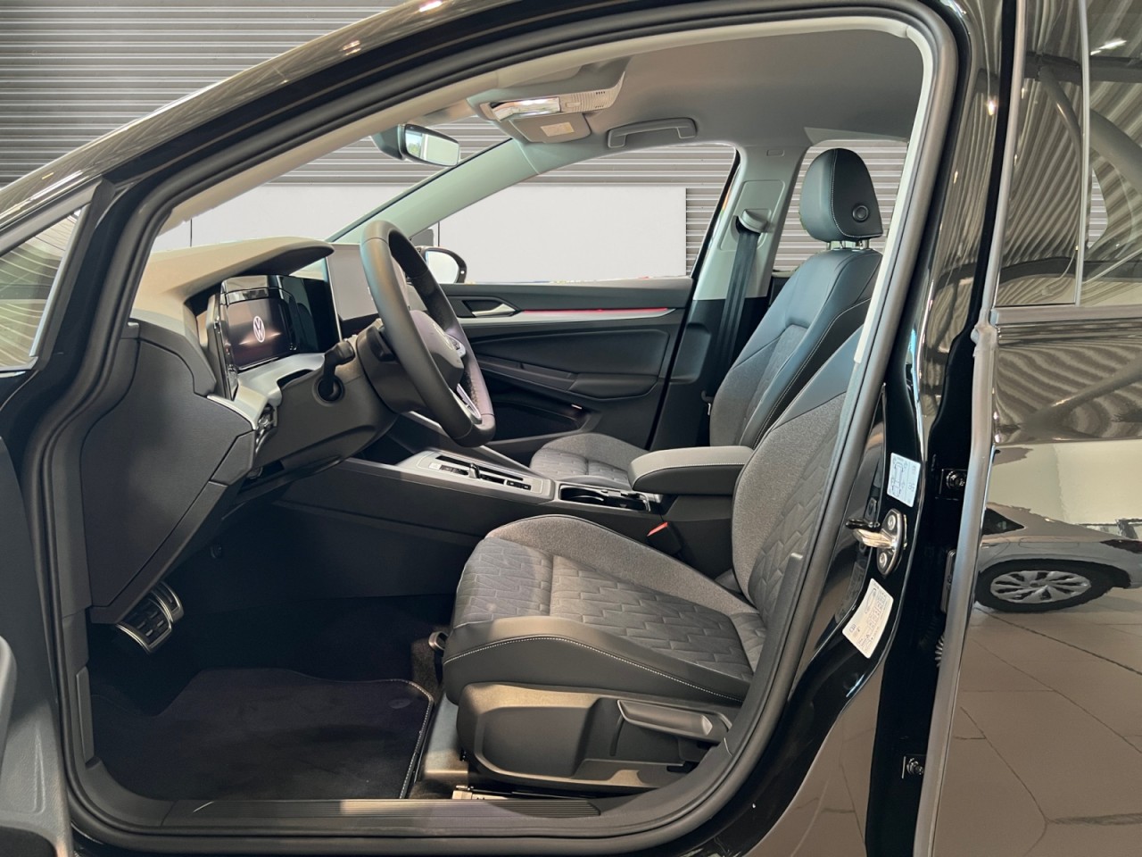 Bild 2 - Golf GOAL 1,5l eTSI OPF 150 PS 7-Gang-DSG Klima