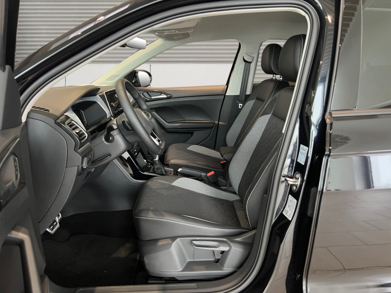 Bild 2 - T-Cross Energy 1.0 l TSI DSG Klima Navi