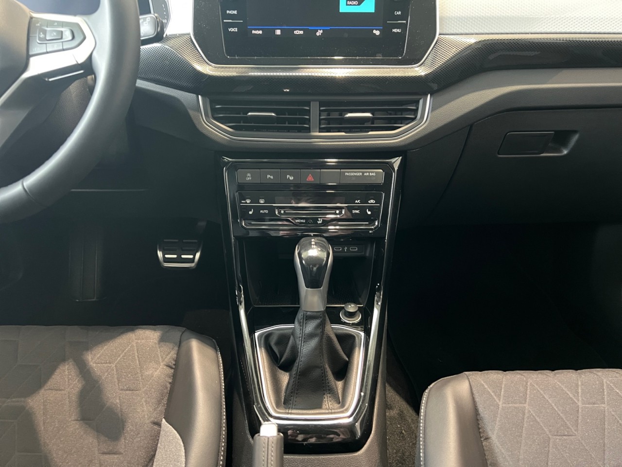 Bild 7 - T-Cross Energy 1.0 l TSI DSG Klima Navi