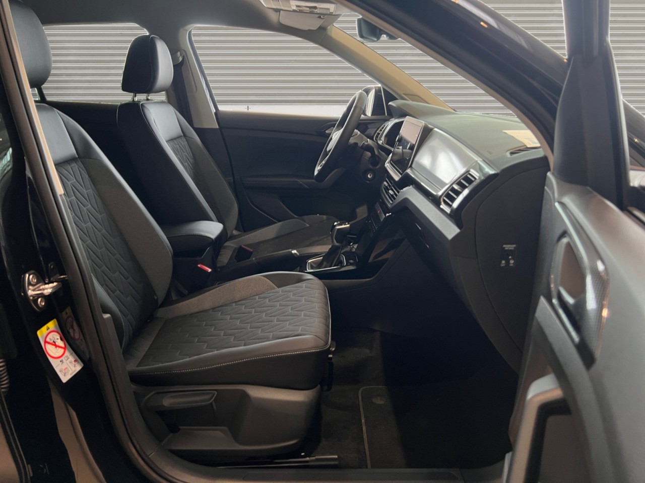 Bild 9 - T-Cross Energy 1.0 l TSI DSG Klima Navi