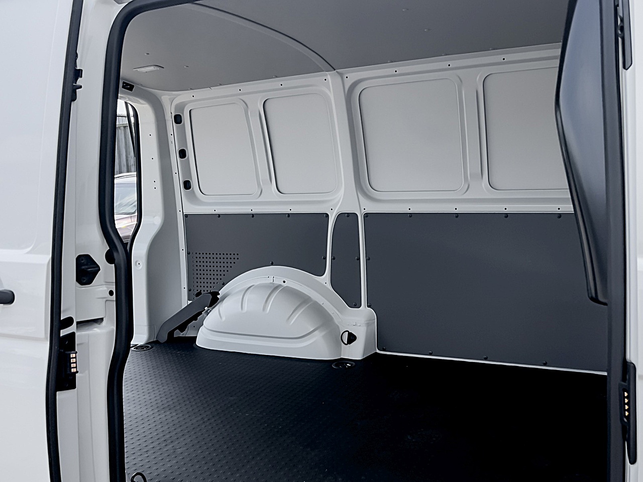 Bild 4 - T6.1 Transporter Kasten KR 2,0 l TDI Klima