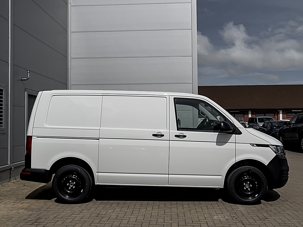 Bild 11 - Transporter 6.1 Kasten KR 2,0 TDI 81 kW 5-Gang