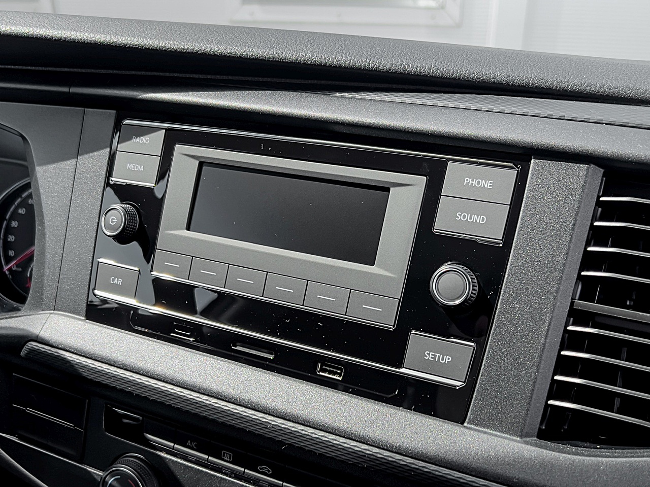 Bild 19 - Transporter 6.1 Kasten KR 2,0 TDI 81 kW 5-Gang