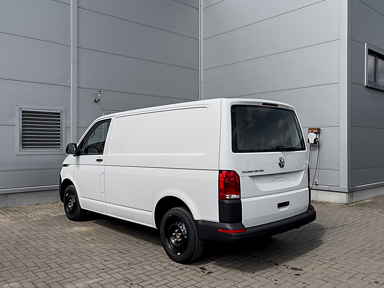 Bild 14 - Transporter 6.1 Kasten KR 2,0 l TDI 81 kW 5-Gang