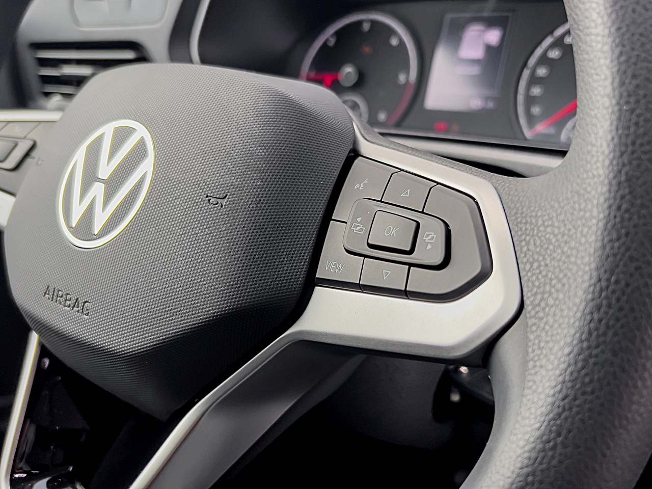 Bild 2 - Caddy Cargo 2,0 l TDI AHV Kamera Klima Klima