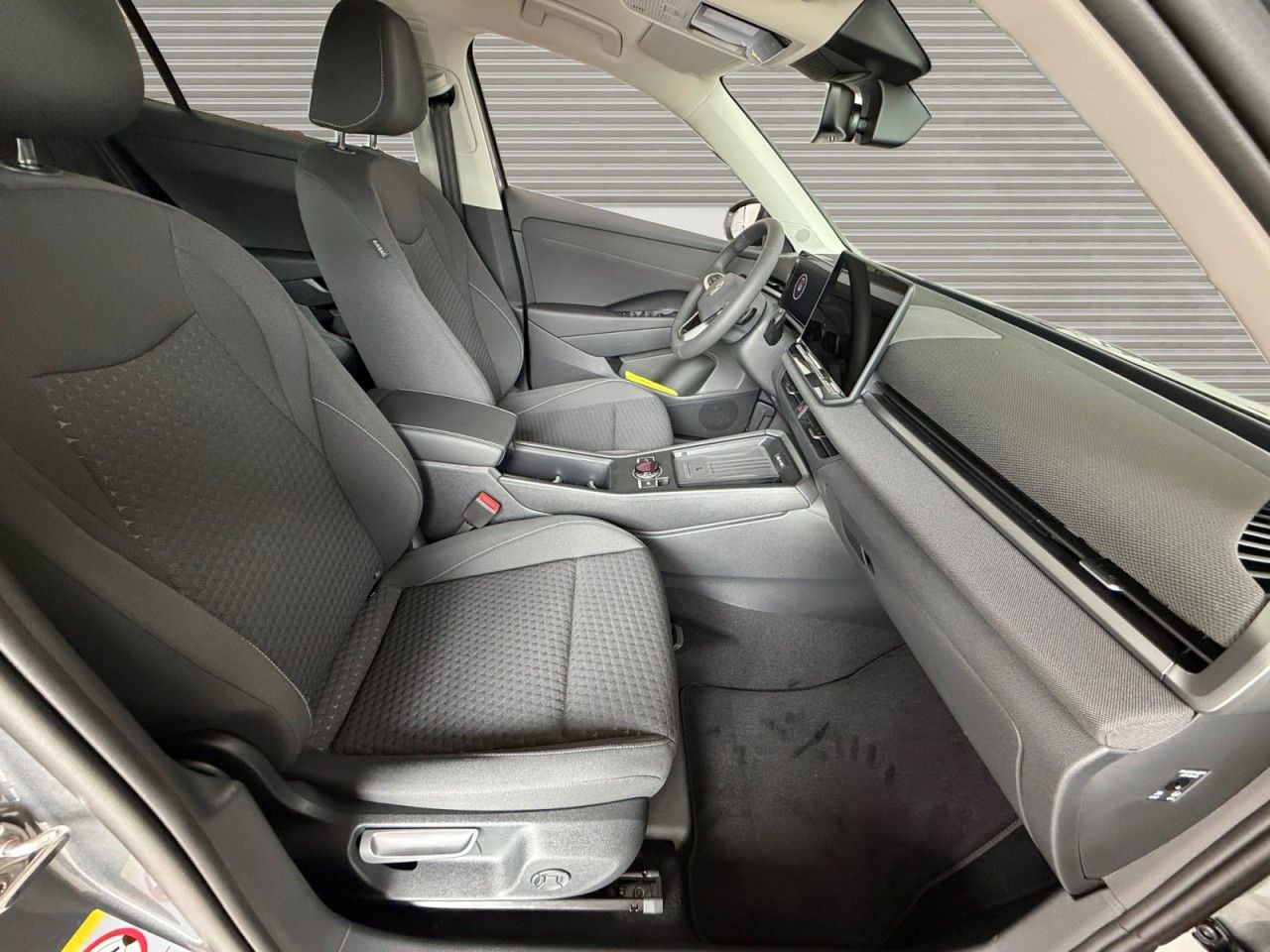 Bild 8 - T-Roc Life 1.5 l eTSI 110 kW 7-Gang-DSG